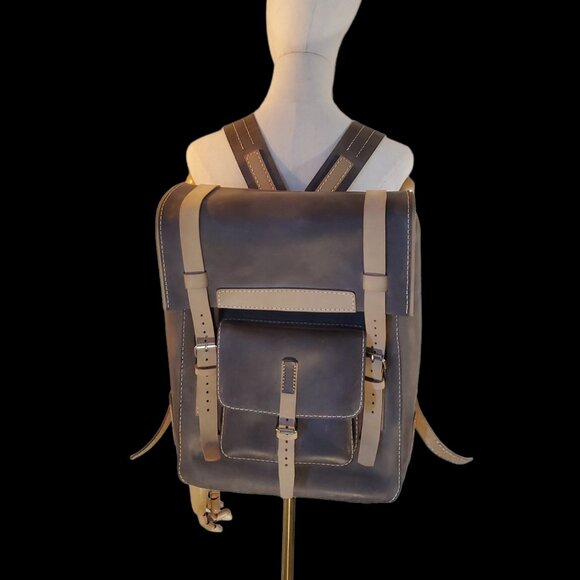 Handcrafted Retro Military Style Backpack Large Capacity Grey and Beige - Picture 4 of 8